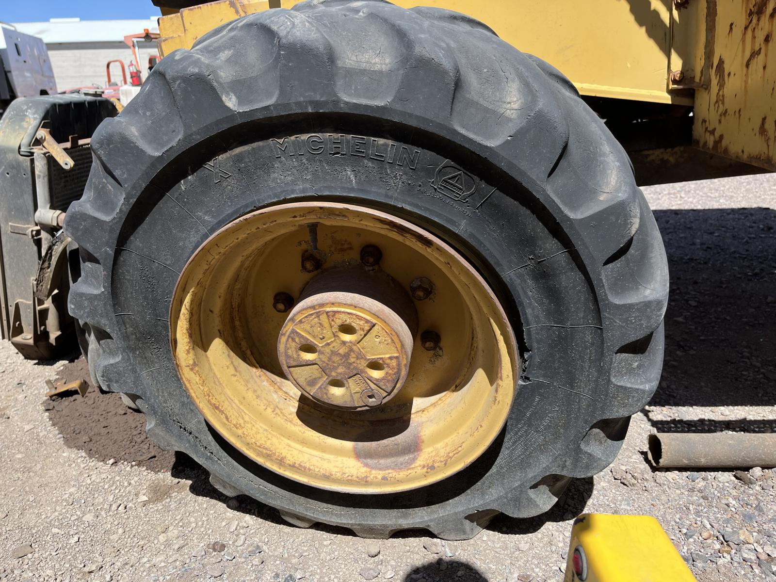 ./imagenes/INVOICE/2019/16531/RETROEXCAVADORA CATERPILLAR 446B (7).JPG